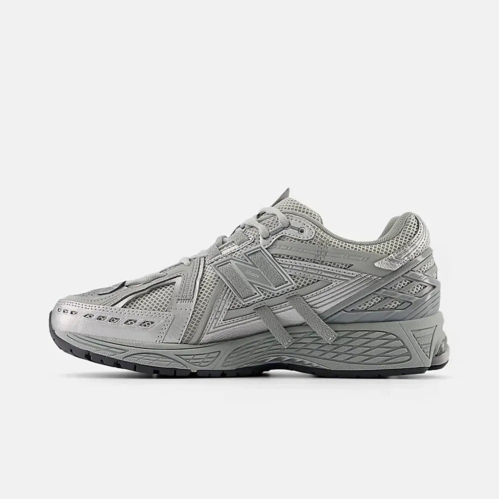 New B 1906A Concrete Silver Metallic