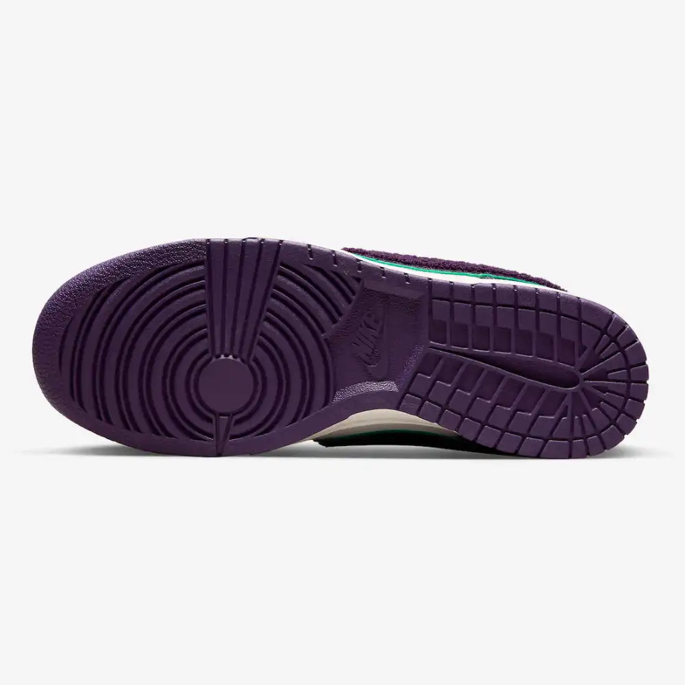 Sneaker Nk Dunk Low Chenille Swoosh Sail Grand Purple