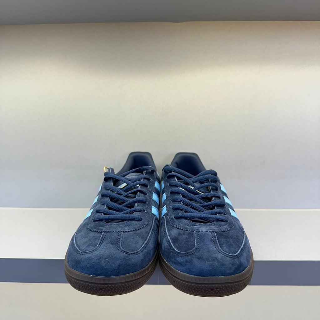 Sneaker Adi Handball Spezial Collegiate Navy Clear Sky Gum (Ready to Ship)