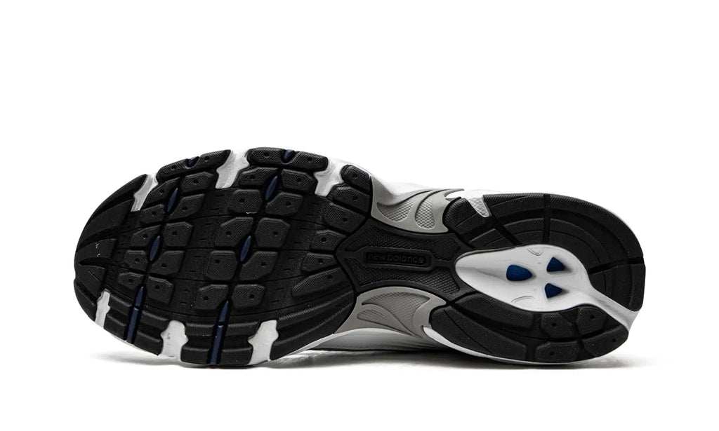 New B 530 White Silver Navy