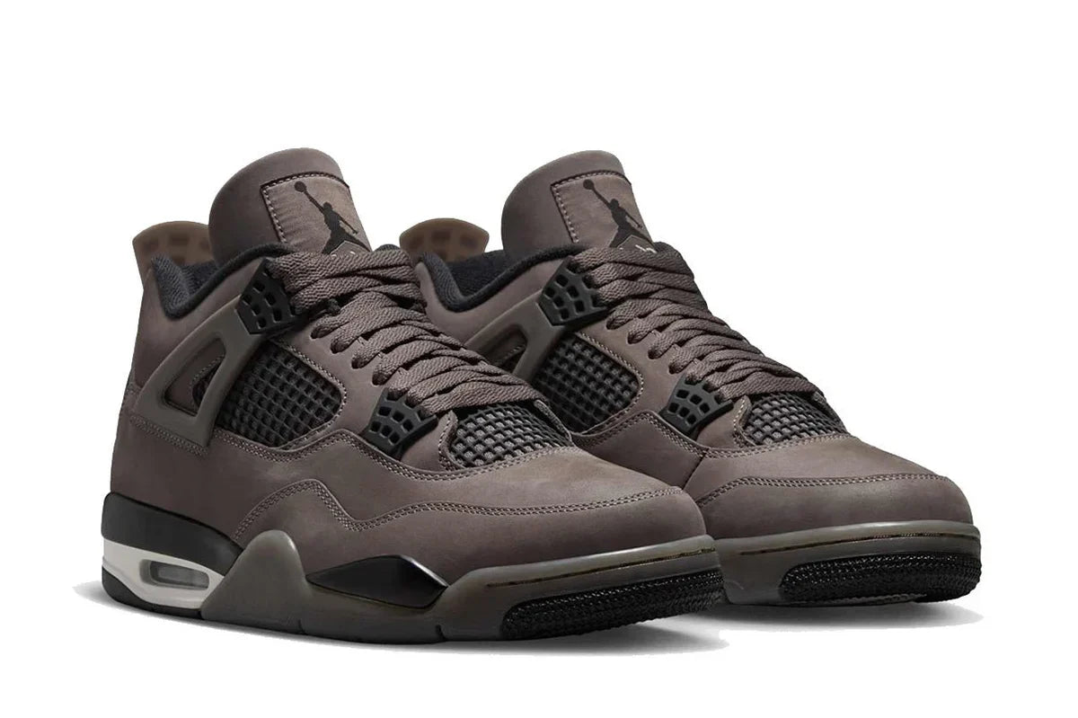 Sneaker Nk Air Jrd 4 Cave Stone and Black Marrom
